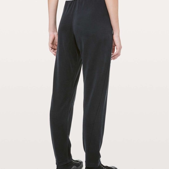 Lululemon Lab Rappu Jogger - Picture 2 of 8